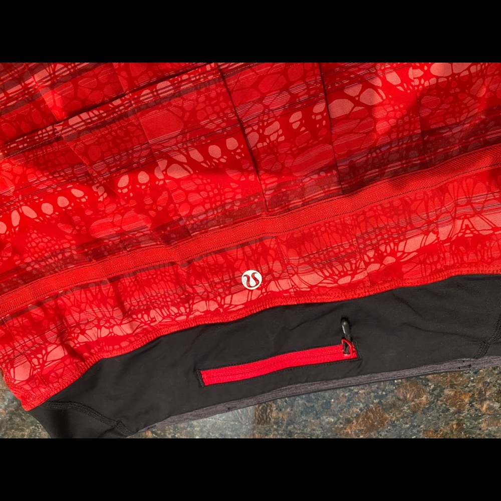 Lululemon 8 Pace Setter Make Davie Run Crazy Print - image 6